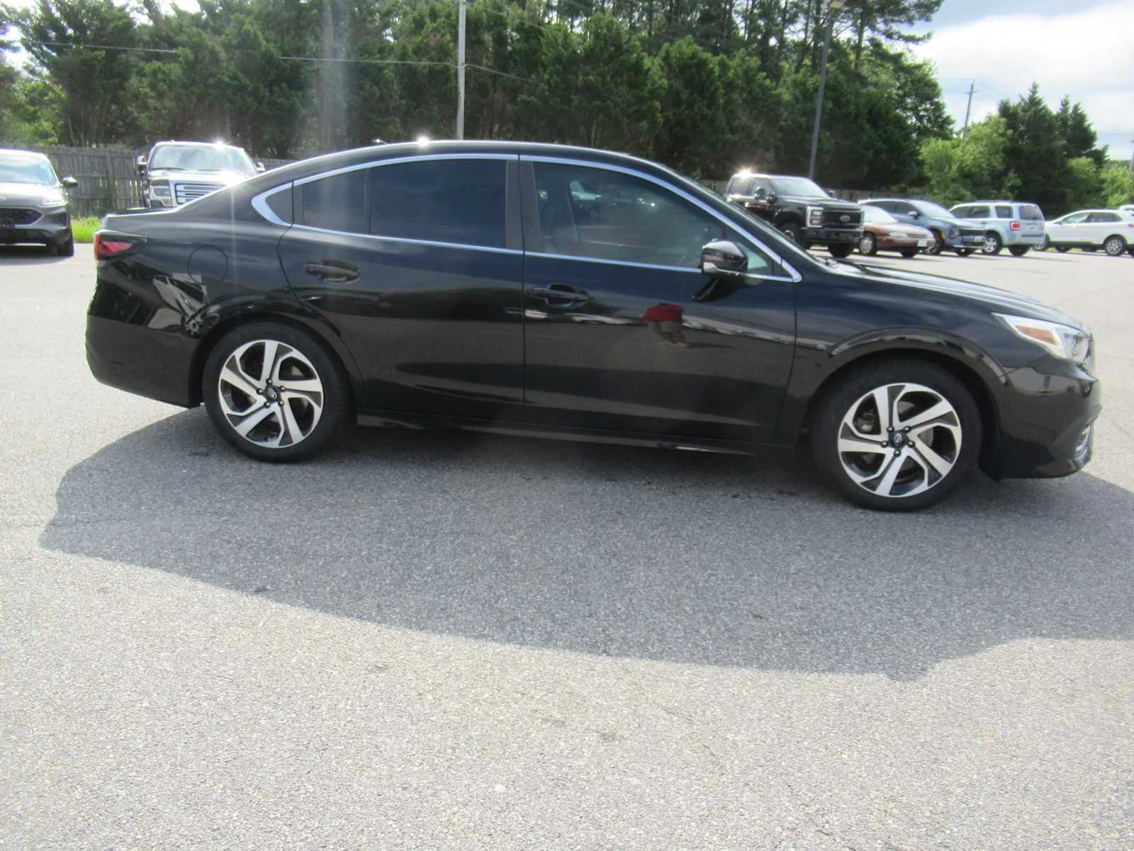 Used 2022 Crystal Black Silica Subaru Limited image 4