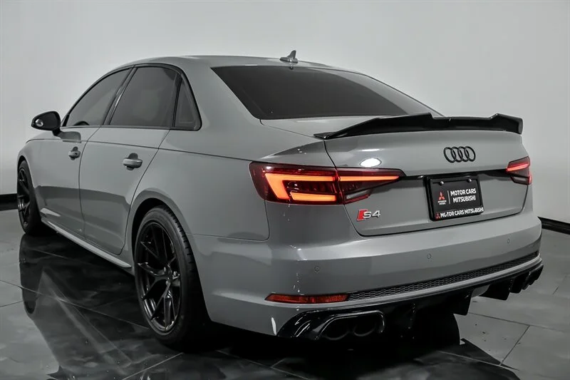 Used 2019 Quantum Gray Audi 3.0T quattro Premium Plus image 7
