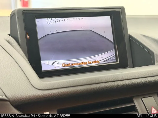 Used 2013  Lexus 200h image 22