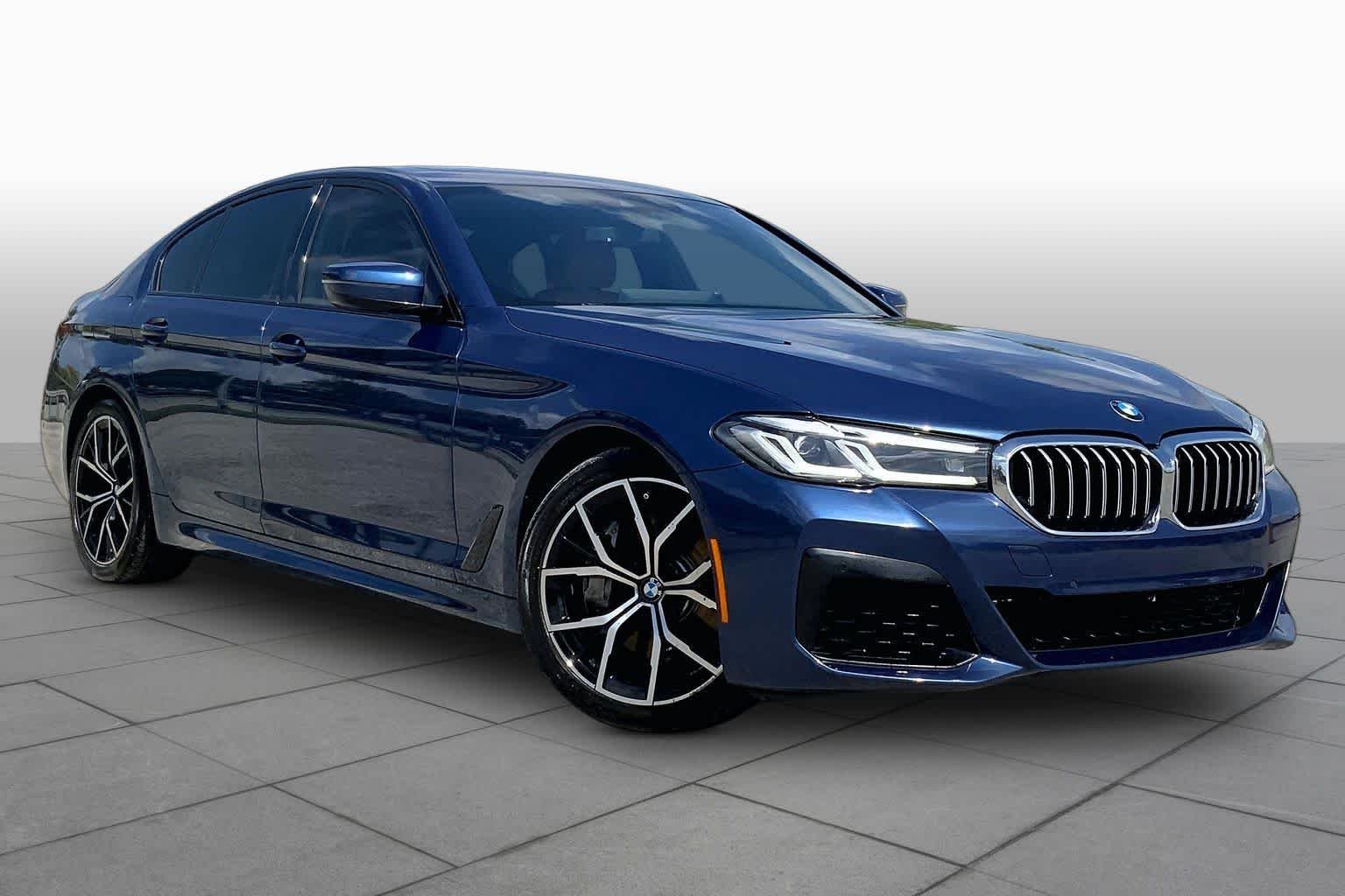 Used 2023 Phytonic Blue Metallic BMW 540i image 3