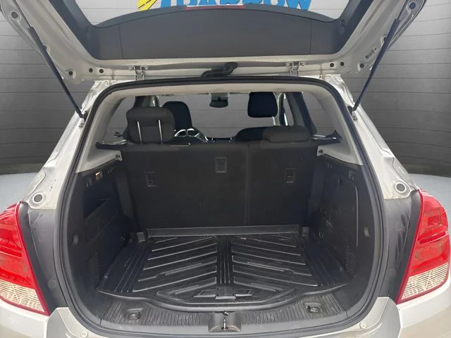 Used 2020 Silver Chevrolet LS image 18