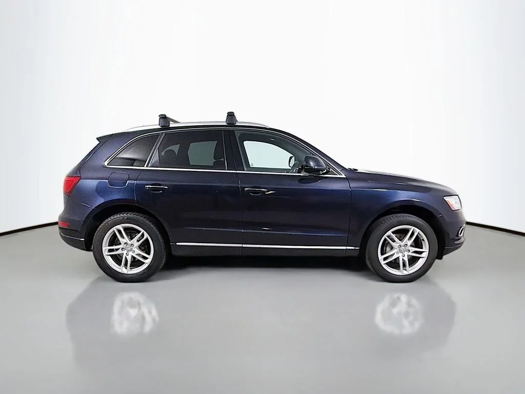 Used 2016  Audi Premium Plus image 5