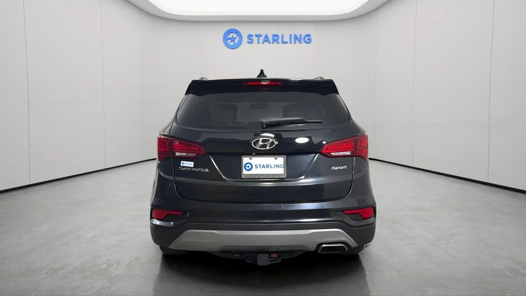 Used 2018 Black Hyundai 2.4L image 8