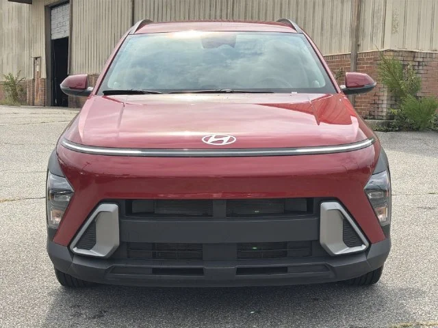 Used 2025 Red Hyundai SEL image 16