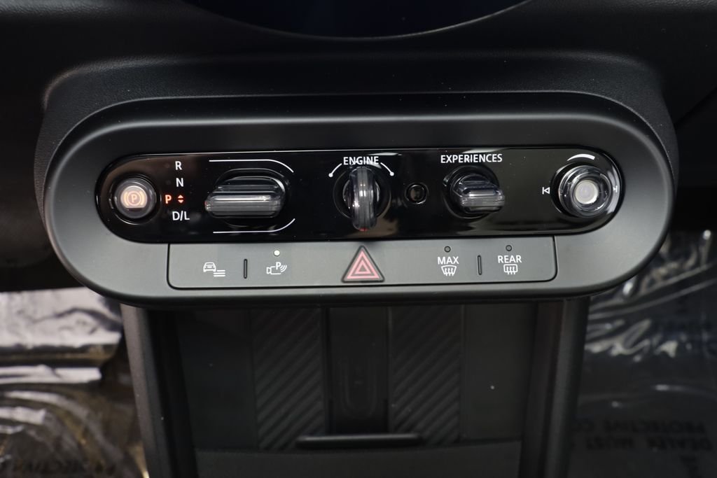 2026 MINI Hardtop 2 Door - Photo 13