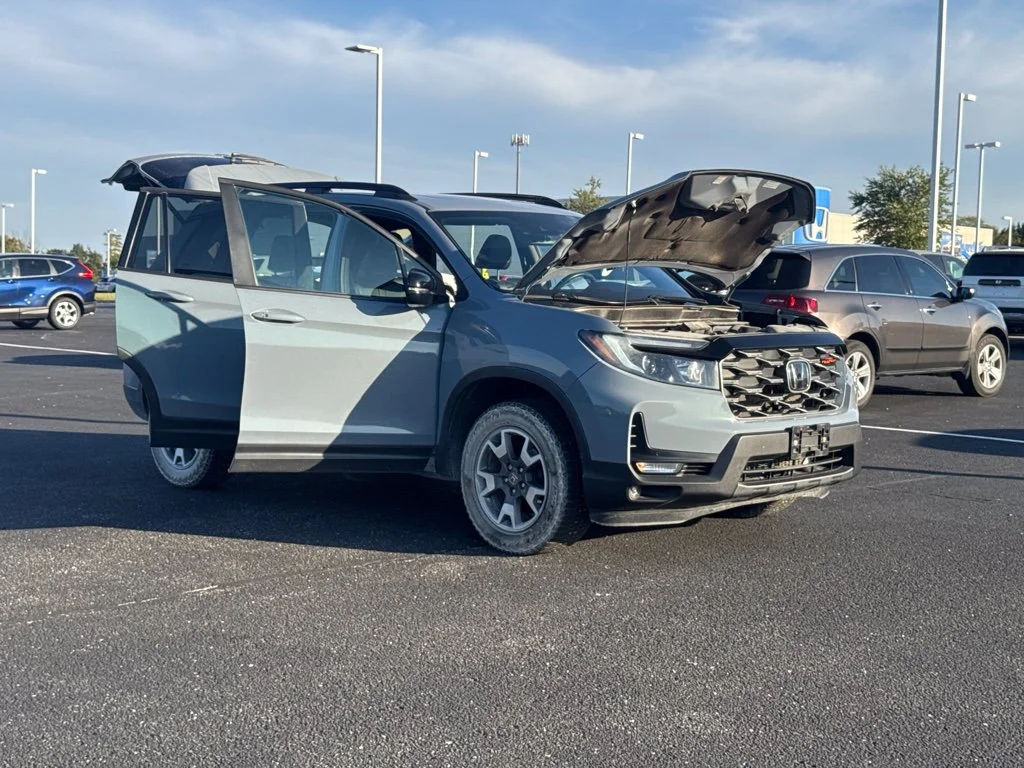 Used 2023 Gray Honda TrailSport image 9