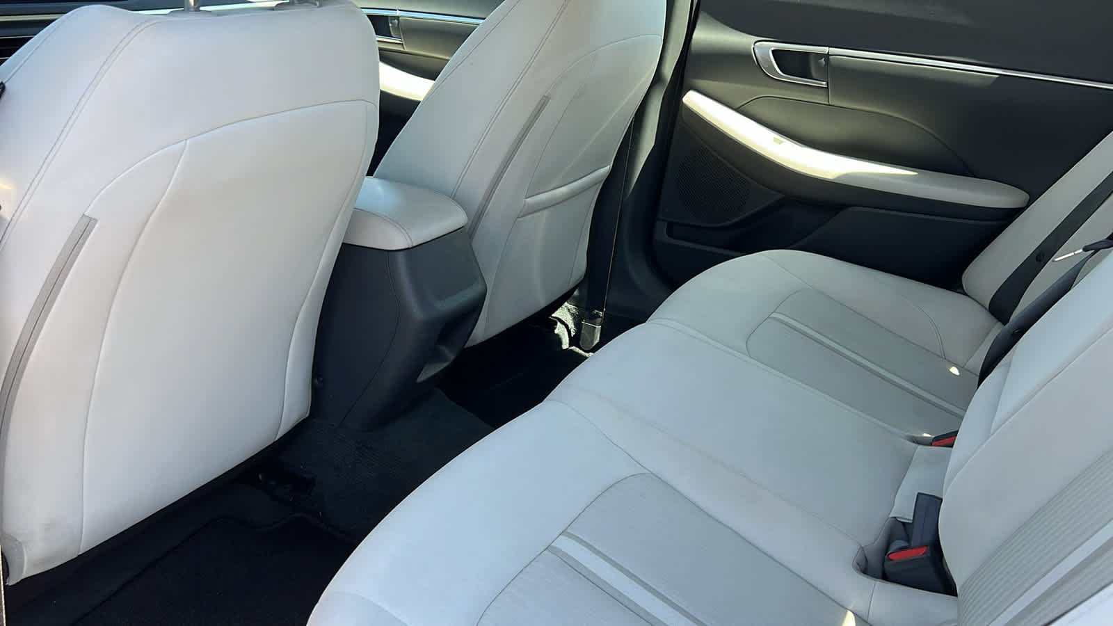2023 Hyundai Sonata SEL - Photo 24
