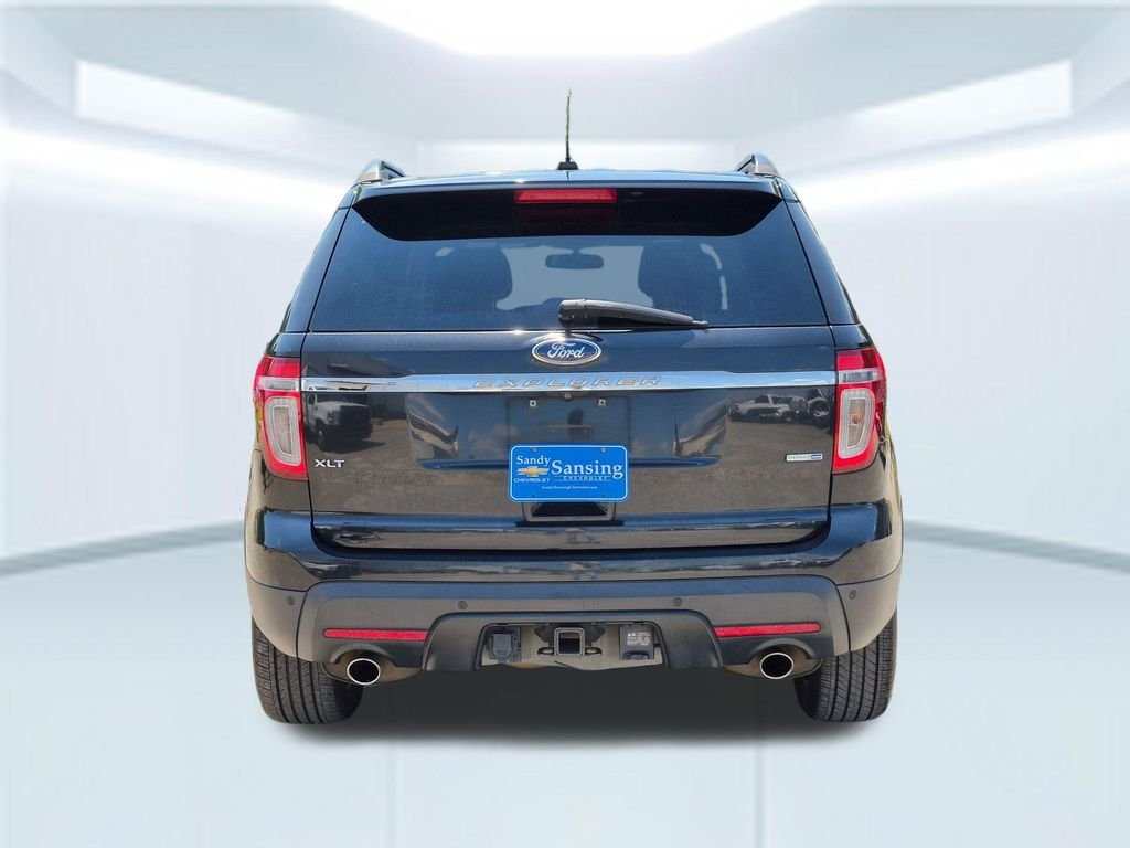 Used 2013 Black Ford XLT image 5