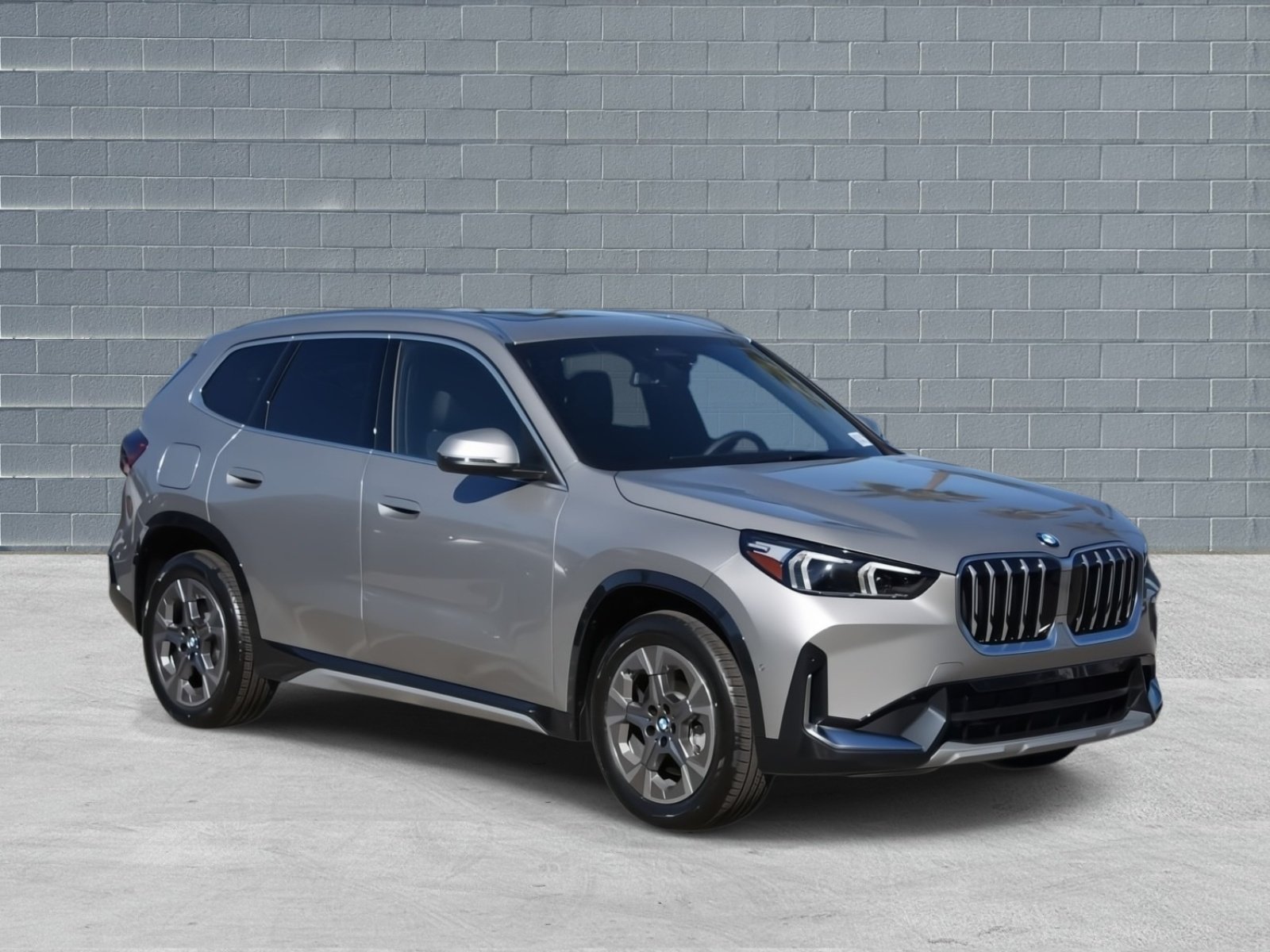 2026 BMW X1 28i