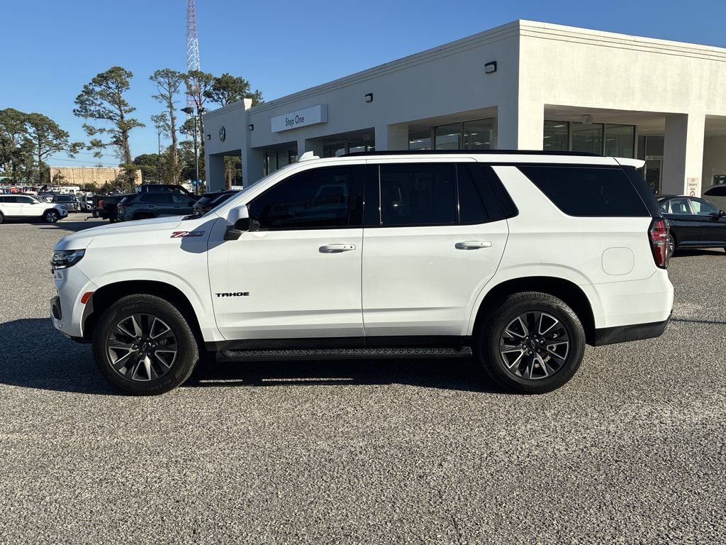 Used 2023 White Chevrolet Z71 image 3