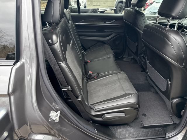 New 2026 Baltic Gray Metallic Clearcoat Jeep Laredo Altitude image 10