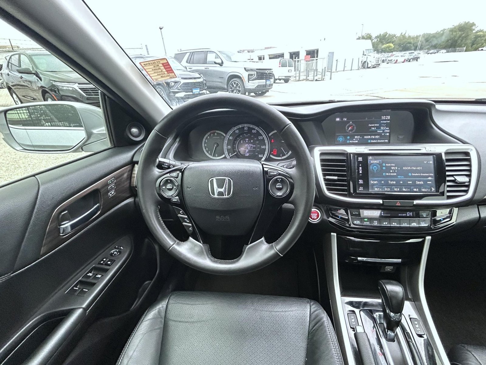 Used 2016 Silver Honda EX-L image 13
