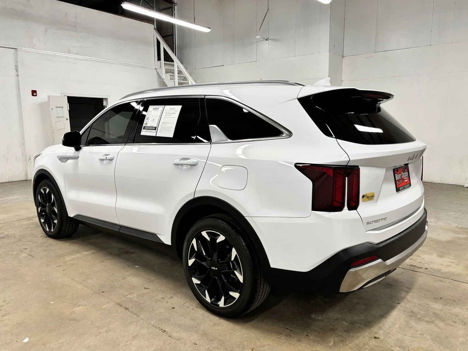 Used 2025 White Kia EX image 5