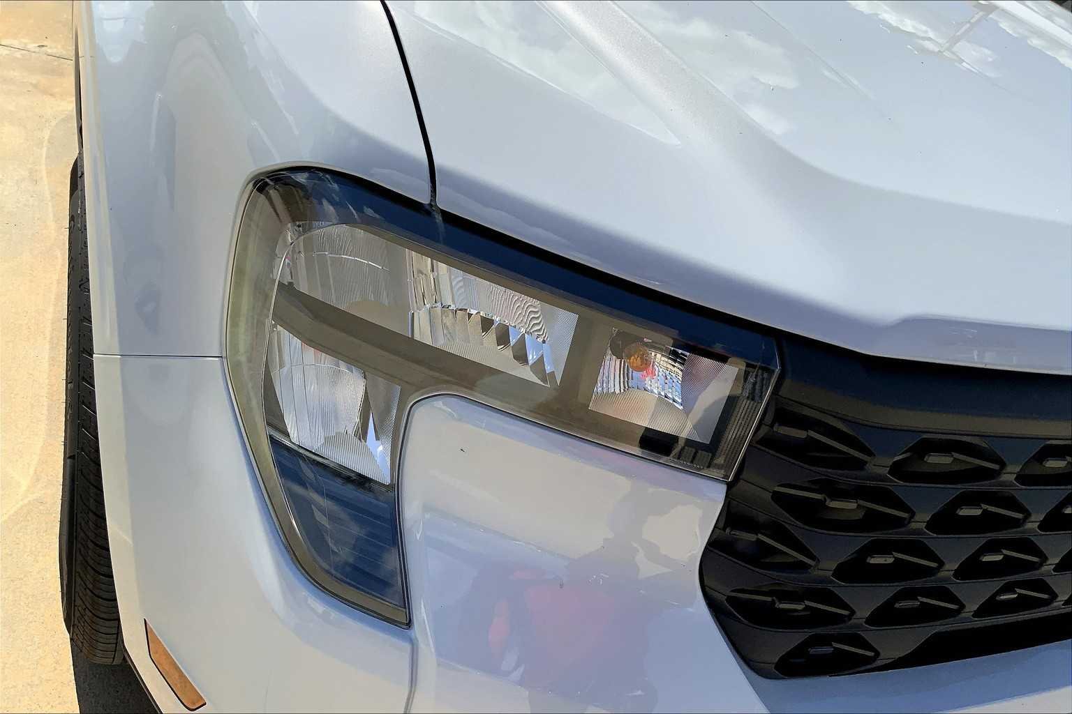 2025 Ford Maverick XLT - Photo 13