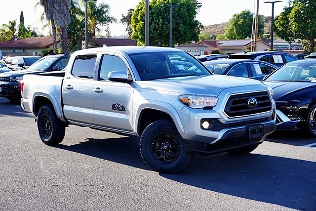 Used 2022 Silver Toyota SR5 image 2