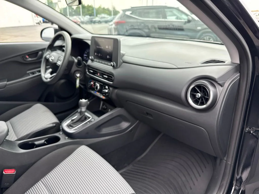 Certified Used 2023 Abyss Black Pearl Hyundai SE image 31