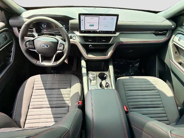 New 2026 Star White Metallic Tri-Coat Ford ST-Line image 8