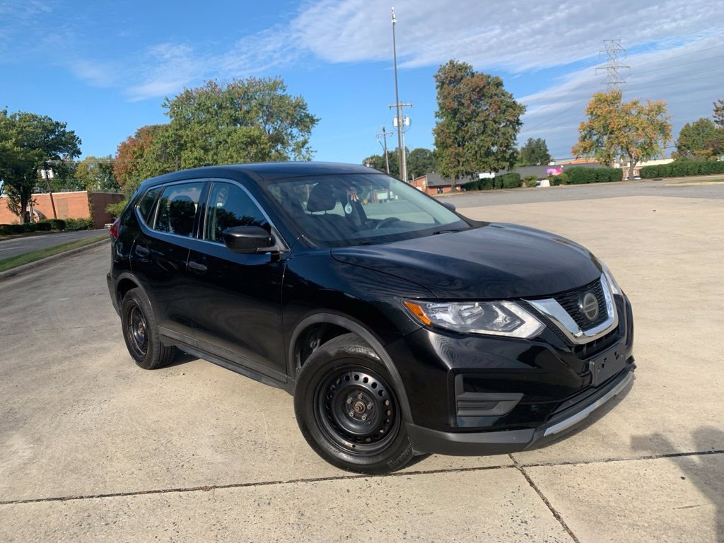 Used 2018 Black Nissan S image 10