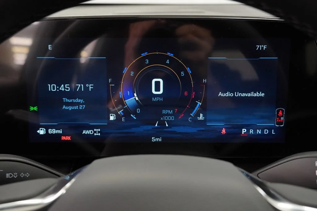New 2027 Mosaic Black Metallic Chevrolet LT image 15
