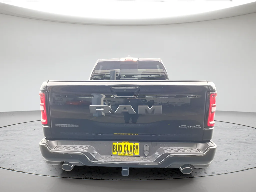 New 2026 Diamond Black Crystal Pearl-Coat Exterior Paint RAM Big Horn/Lone Star image 4