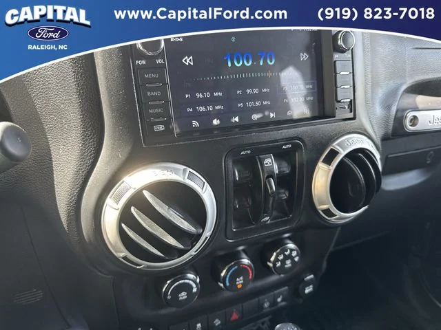 Used 2017 Gray Jeep Unlimited Sahara image 26
