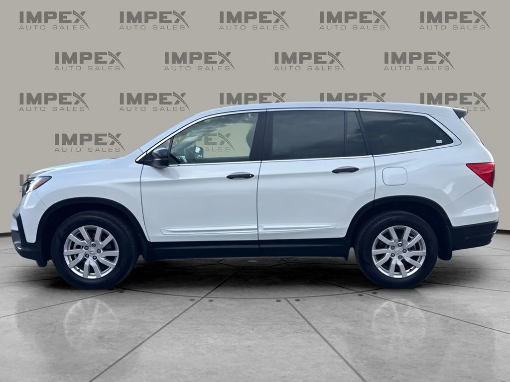 Used 2020 White Honda LX image 2