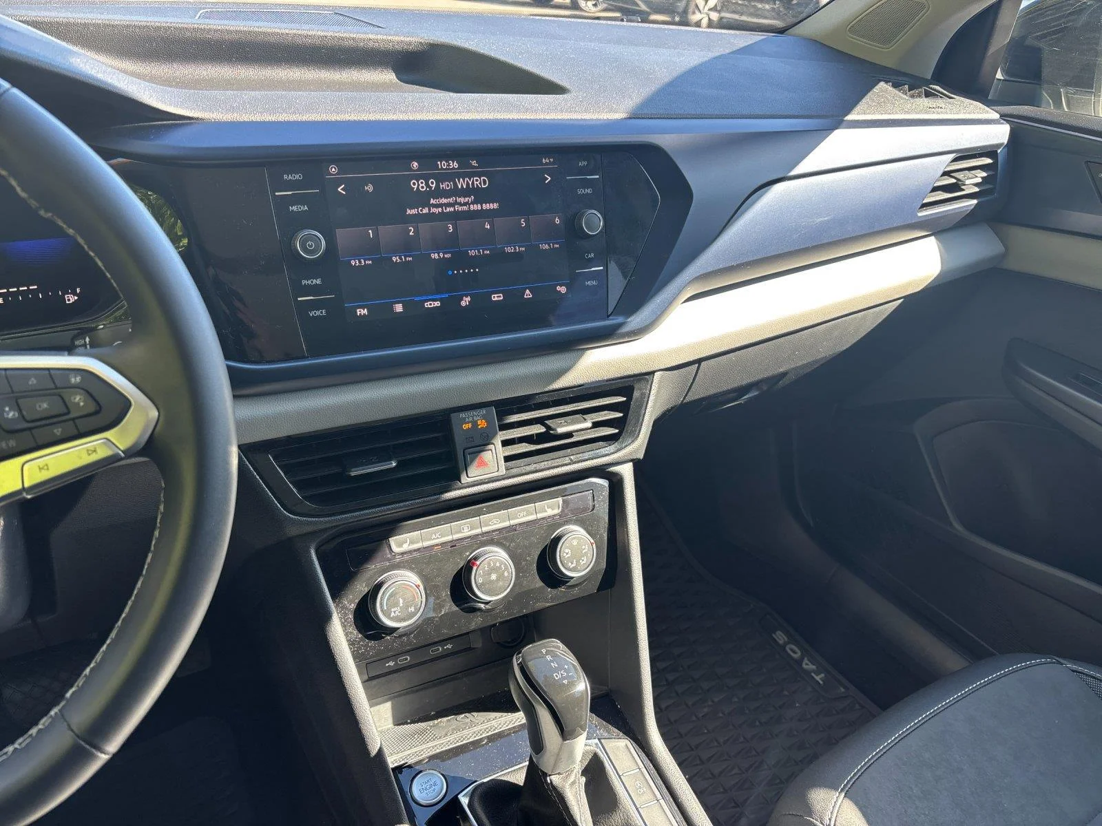 Certified Used 2023 Pure White Volkswagen SE image 27