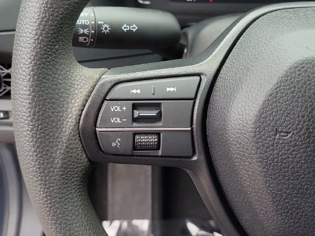 2025 Honda Accord LX - Photo 22