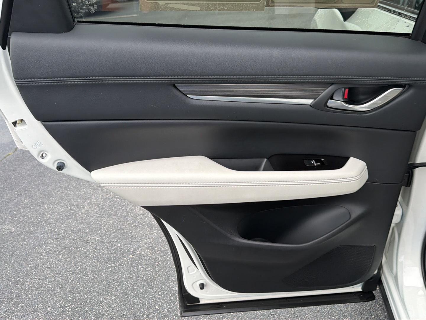 Used 2023 Rhodium White Metallic Mazda 2.5 S Premium Package image 17