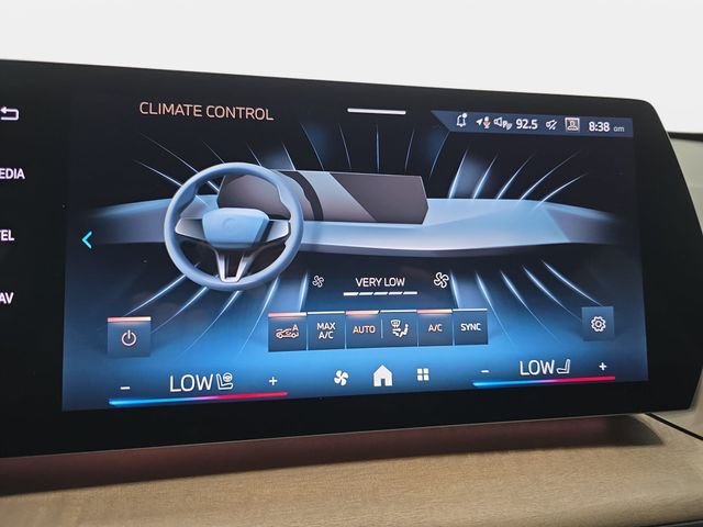 Used 2026 Alpine White BMW xDrive28i image 22