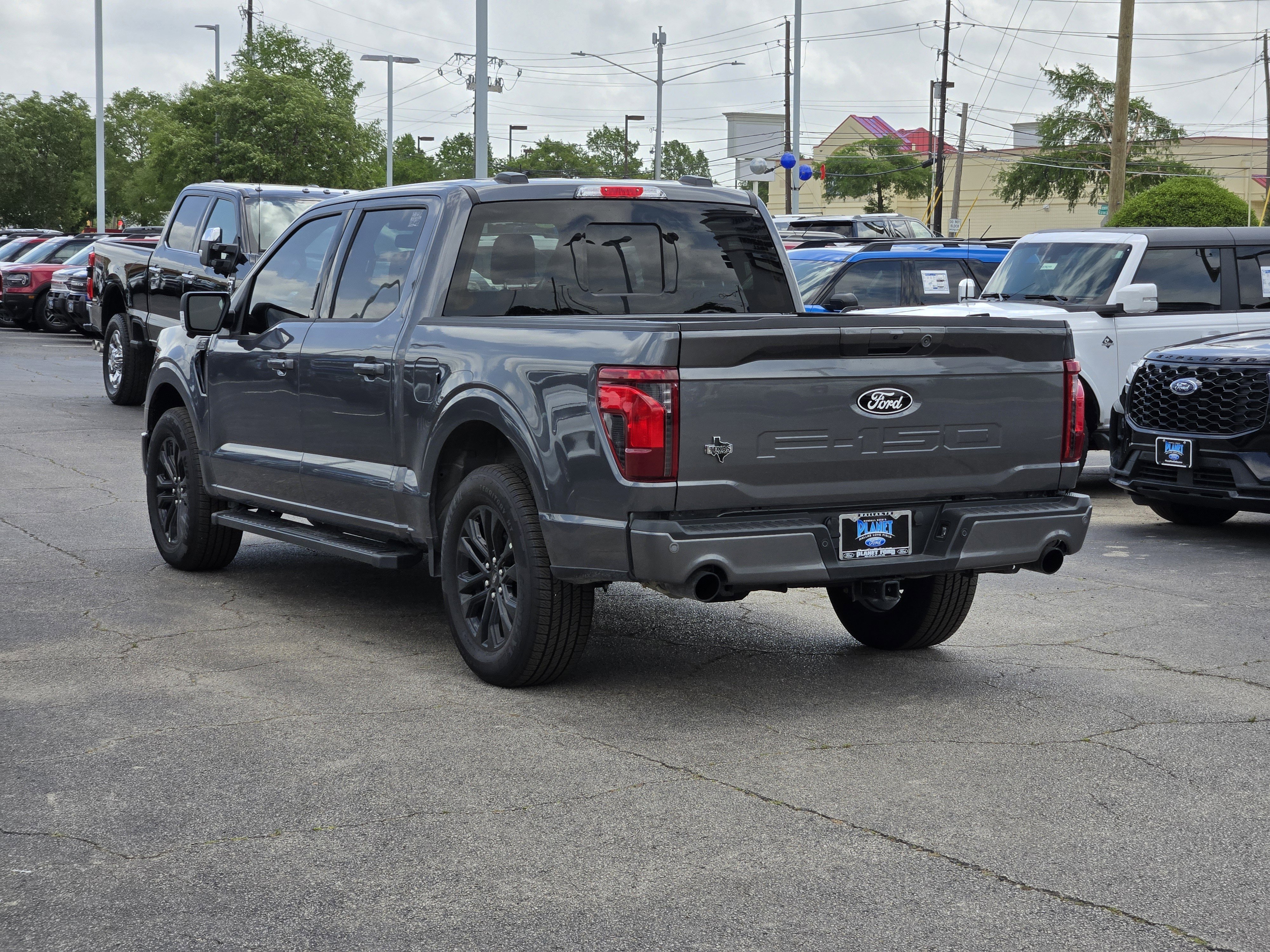 New 2026 Carbonized Gray Metallic Ford XLT image 3
