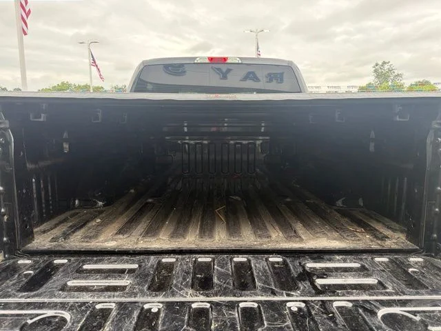 Used 2020 Black Metallic Ford XL image 5