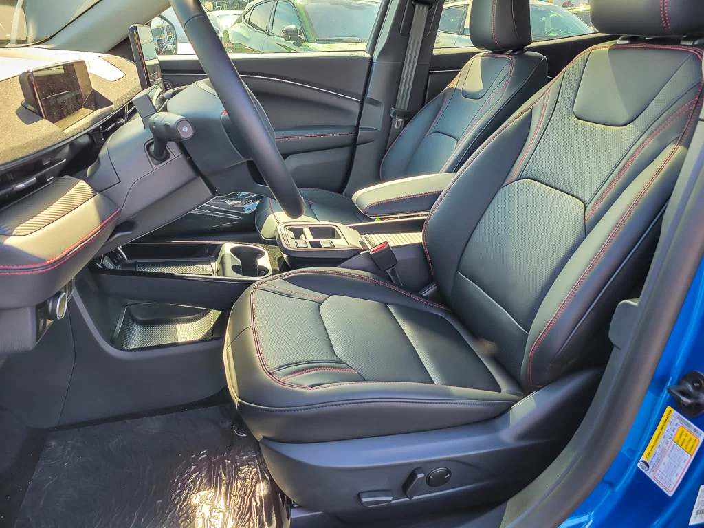 New 2025 Velocity Blue Metallic Ford Premium image 8