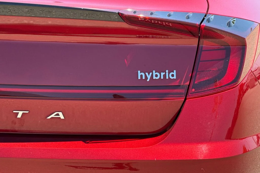 Used 2023 Red Hyundai SEL image 31