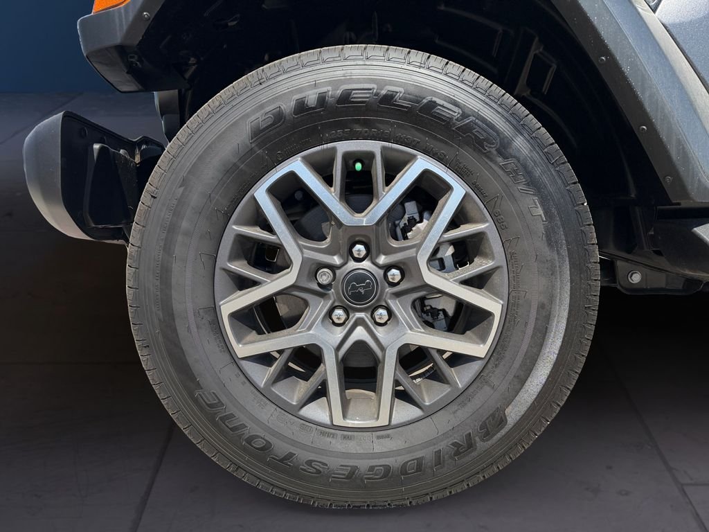 2025 Jeep Wrangler 4-Door Sahara - Photo 9
