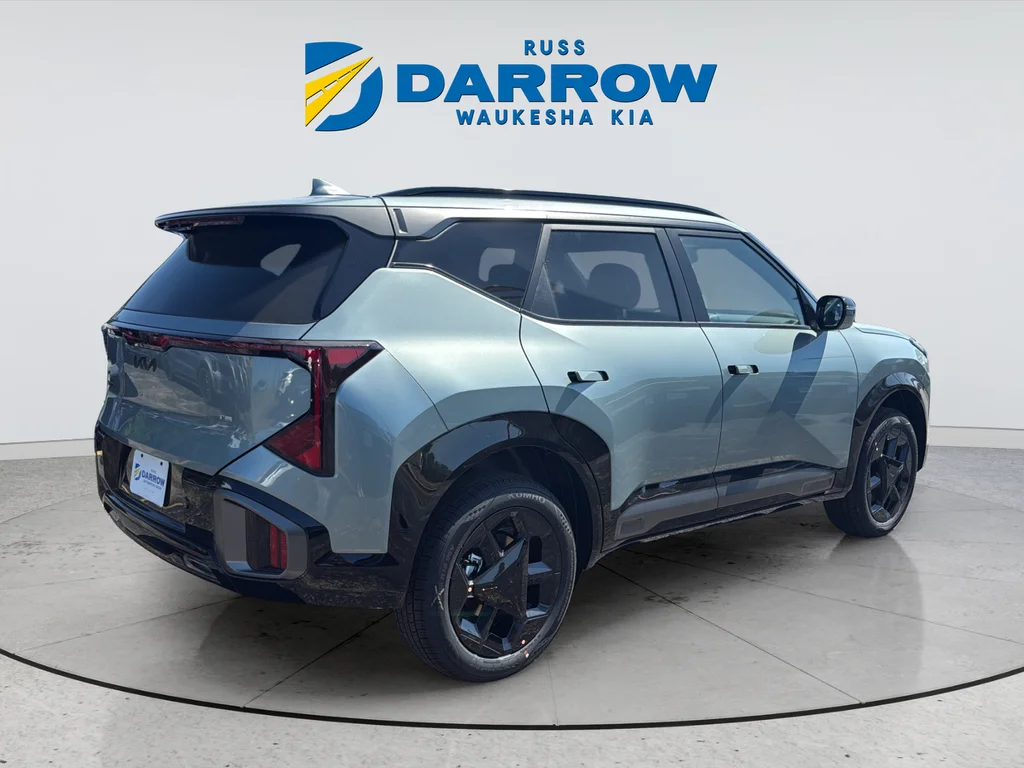 New 2027 Iceberg Green Kia X-Line S image 5