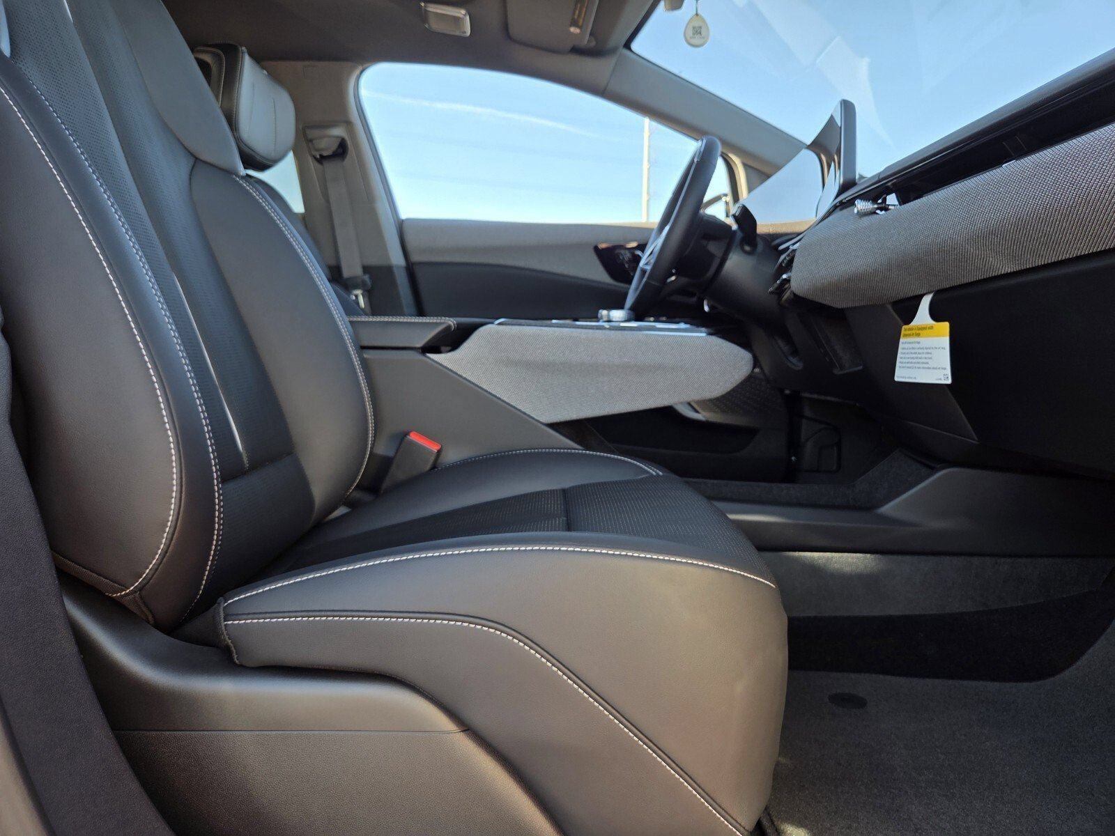 2027 Cadillac OPTIQ Premium Sport - Photo 14