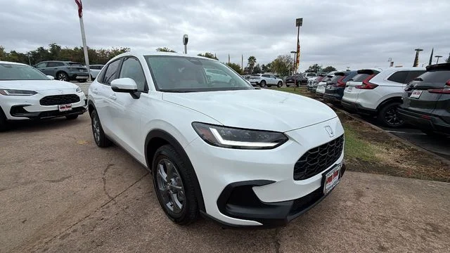New 2027 White Honda LX image 2