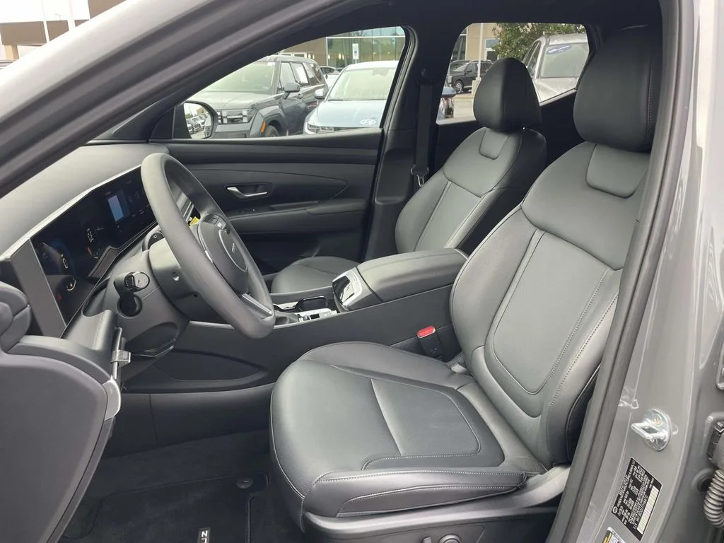 Used 2026 Hampton Gray Hyundai SEL image 8