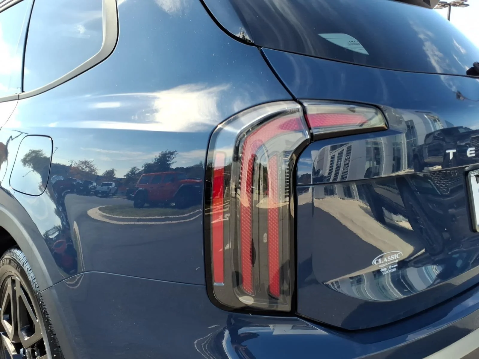 Used 2023 Midnight Lake Blue Kia SX X-Line image 19
