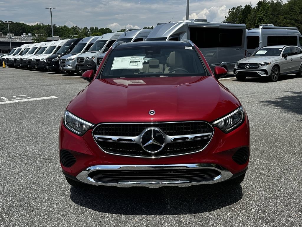 New 2026 MANUFAKTUR Patagonia Red Metallic Mercedes-Benz GLC 300 image 3