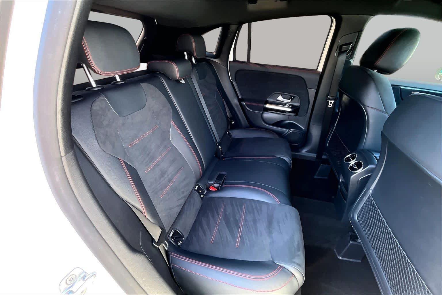 Used 2023 Polar White Mercedes-Benz GLA 250 image 19