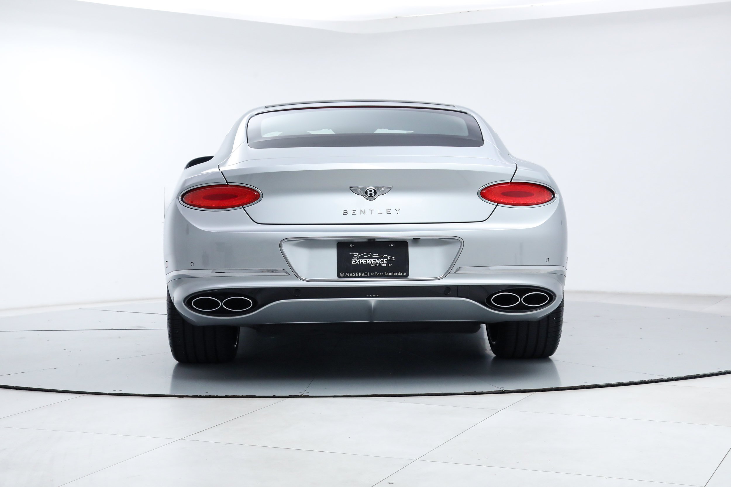 Used 2022 Silver Bentley  image 4