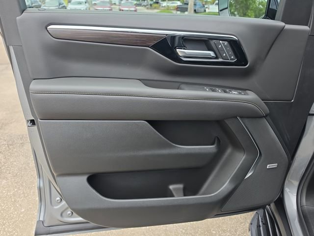 2026 Chevrolet Tahoe Premier - Photo 18