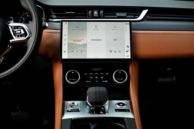 2026 Jaguar F-Pace R-Dynamic S - Photo 31