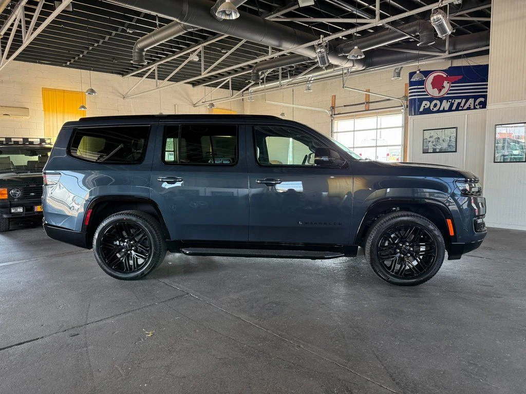 New 2025 Gray Jeep Series II image 9