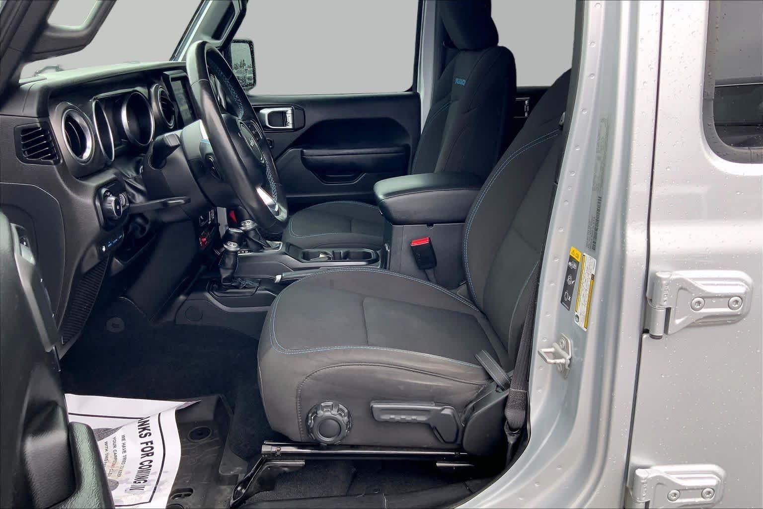 Certified Used 2023 Silver Zynith Clearcoat Jeep Rubicon image 8