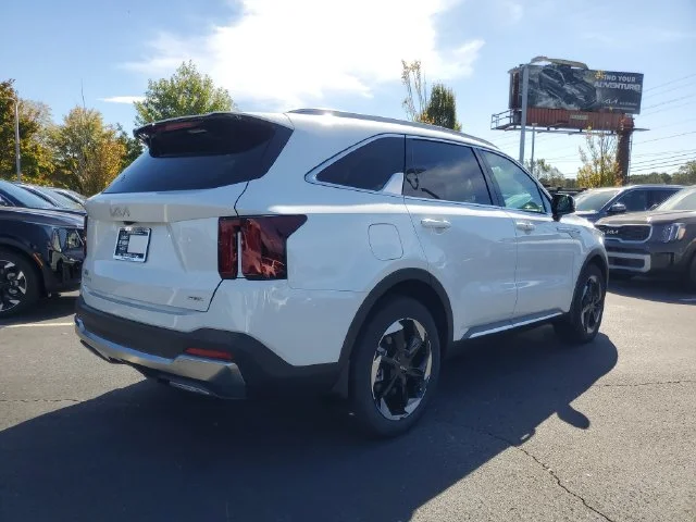 Used 2025 White Kia EX image 4