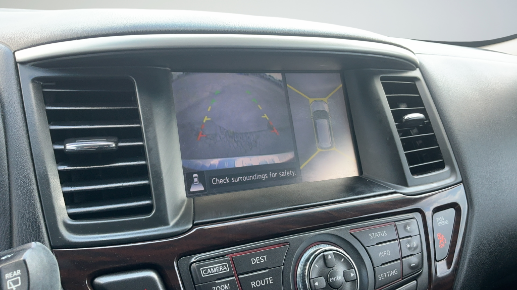 Used 2015 Cayenne Nissan Platinum image 11