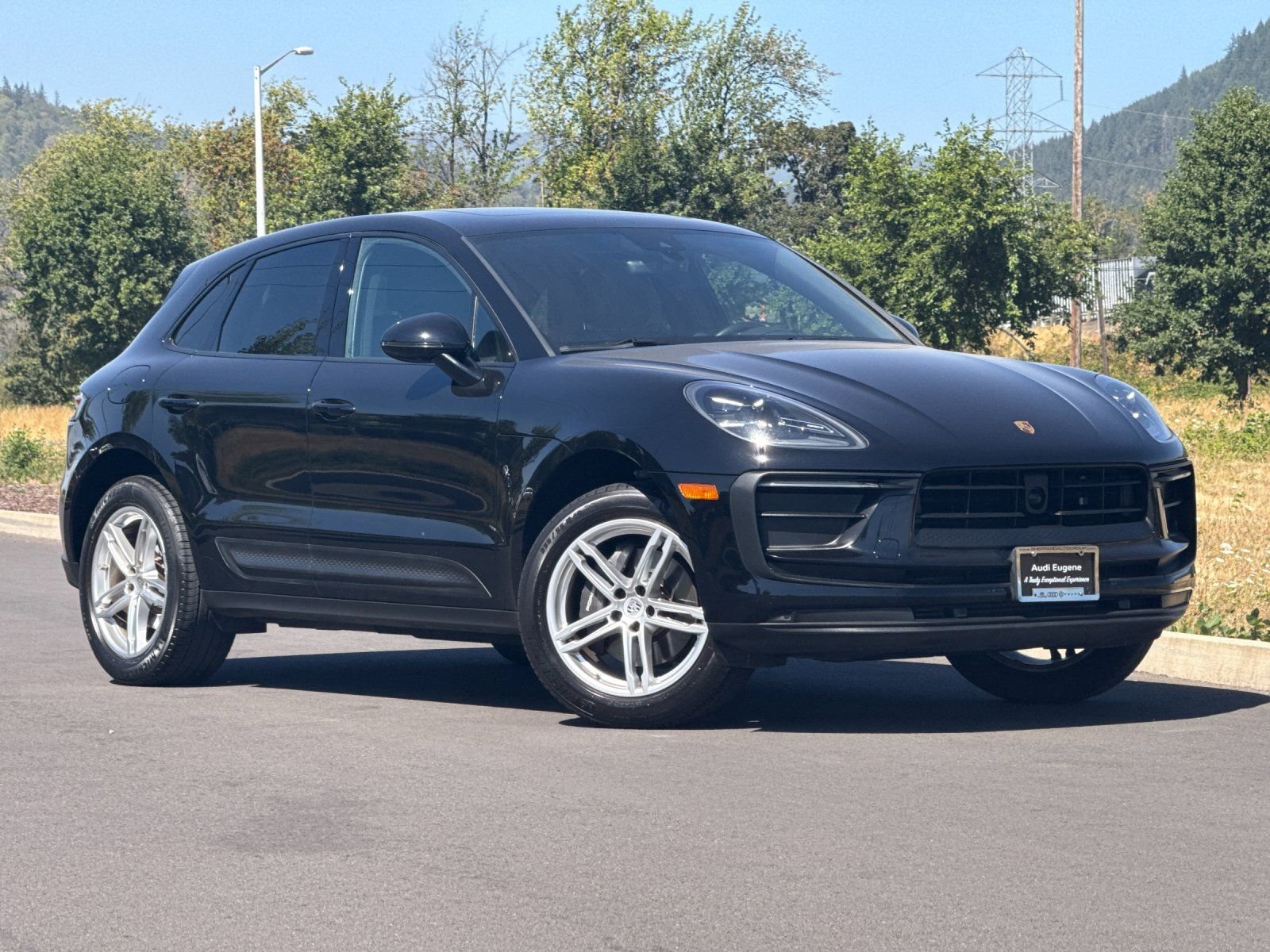 Used 2024  Porsche Base image 1